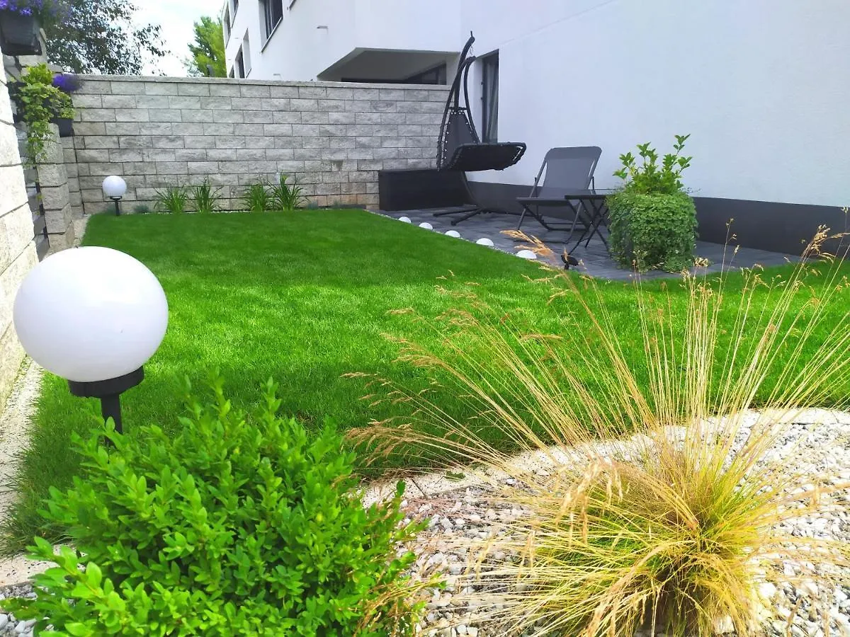 Lägenhet Apartament Relax Garden Kołobrzeg Polen