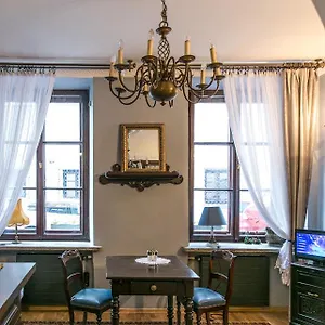 https://apartment-gloria-iii-old-town.warsawhotelspoland.com